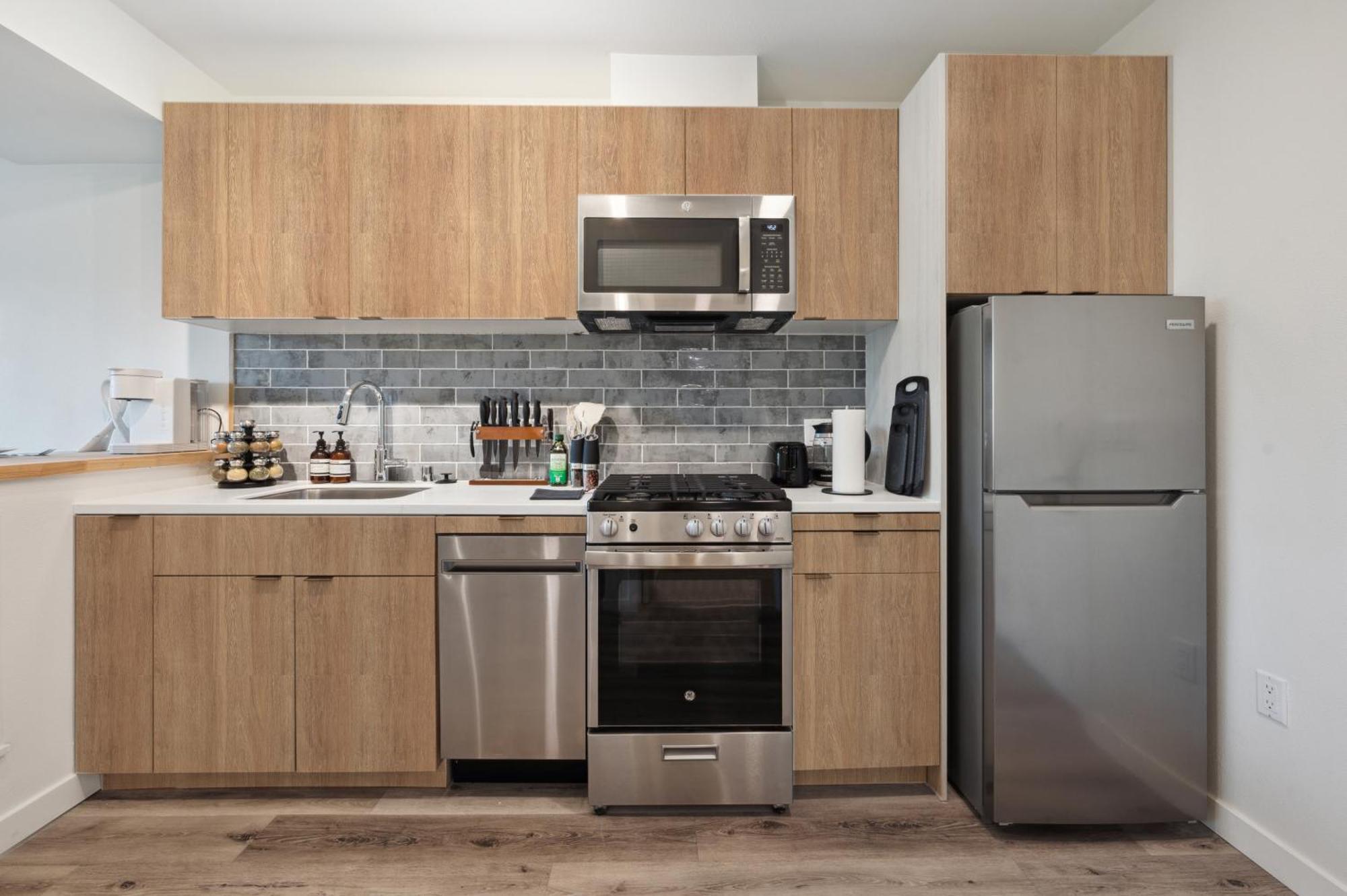 Hollywood 1bdr With Pool, Free Parking, Gym Apartment Los Angeles