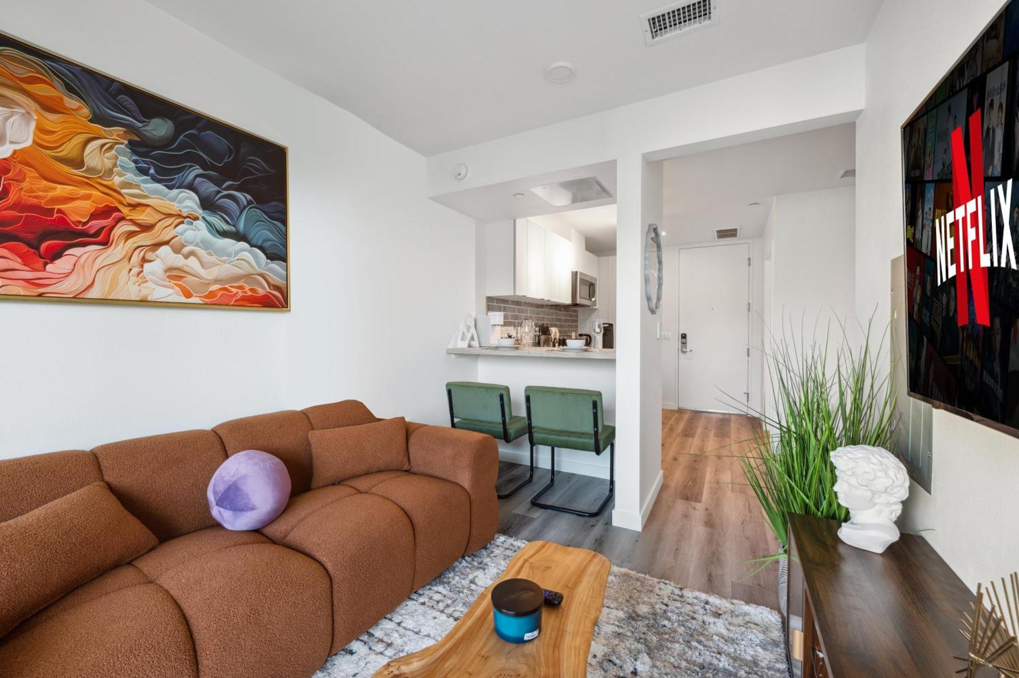 Hollywood 1bdr With Pool, Free Parking, Gym Apartment